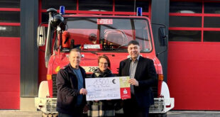 Sparkasse Kirchen unterstützt Freiwillige Feuerwehr Niederfischbach mit 1.500 Euro